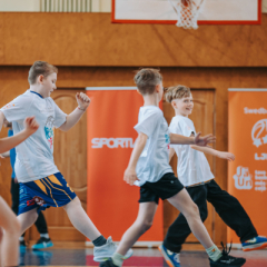 Basketbola nodarbībā kopā ar Latvijas Basketbola savienību.