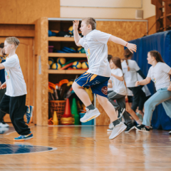 Basketbola nodarbībā kopā ar Latvijas Basketbola savienību.