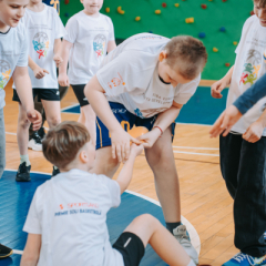 Basketbola nodarbībā kopā ar Latvijas Basketbola savienību.